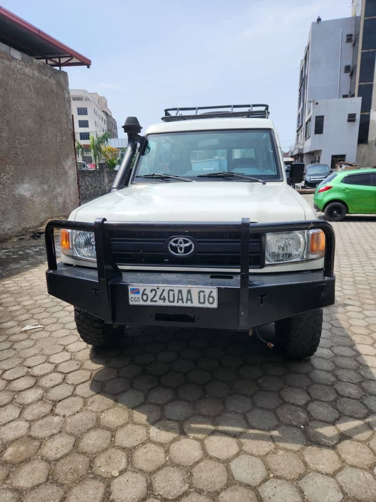 Toyota land cruiser frigo